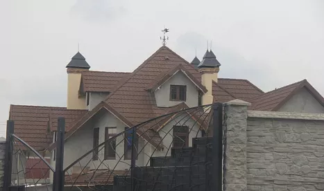 г. Брянск ул. Бежицкая, 1, Roser, коллекция Spany, цвет лесной орех